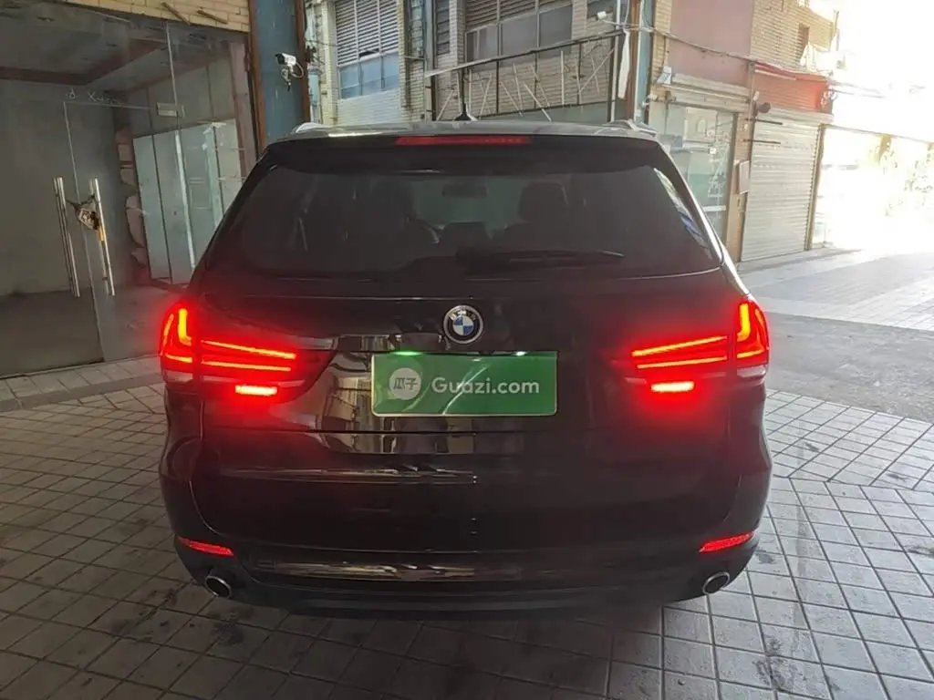 BMW X5 2014 — Photo 6/20