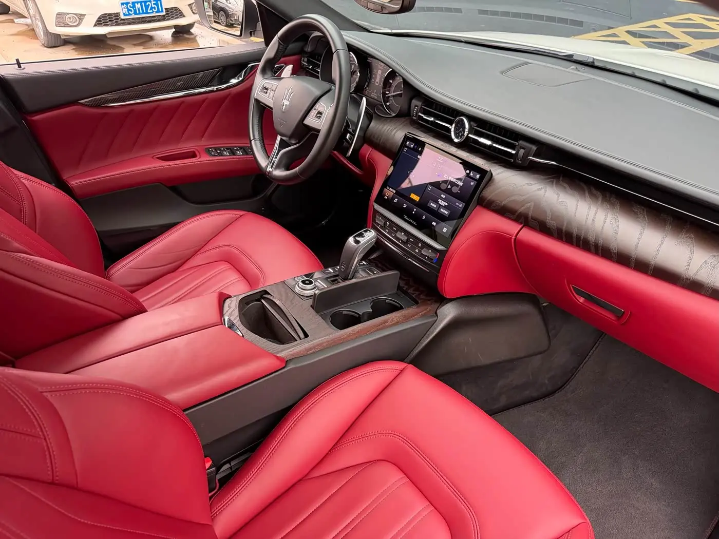 Maserati Quattroporte 2022 — Photo 14/17