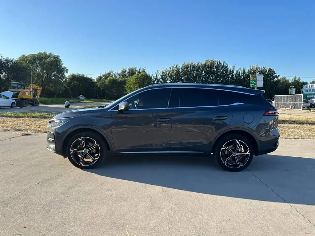BYD Tang New Energy 2022 — Photo 7/20