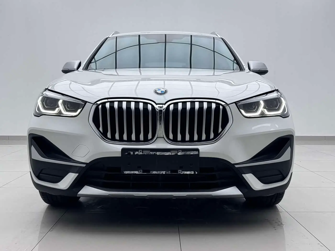 BMW X1 2022 — Photo 2/19