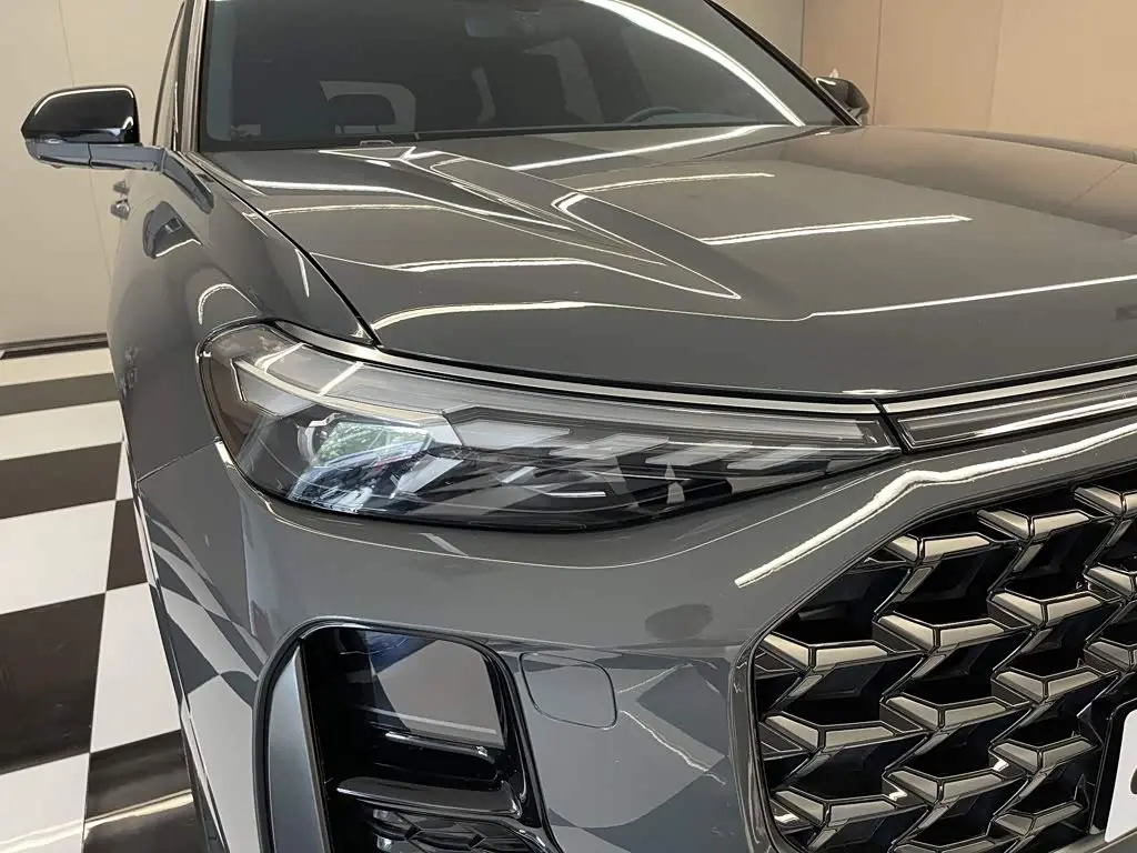 Audi Q6 2024 — Photo 9/20