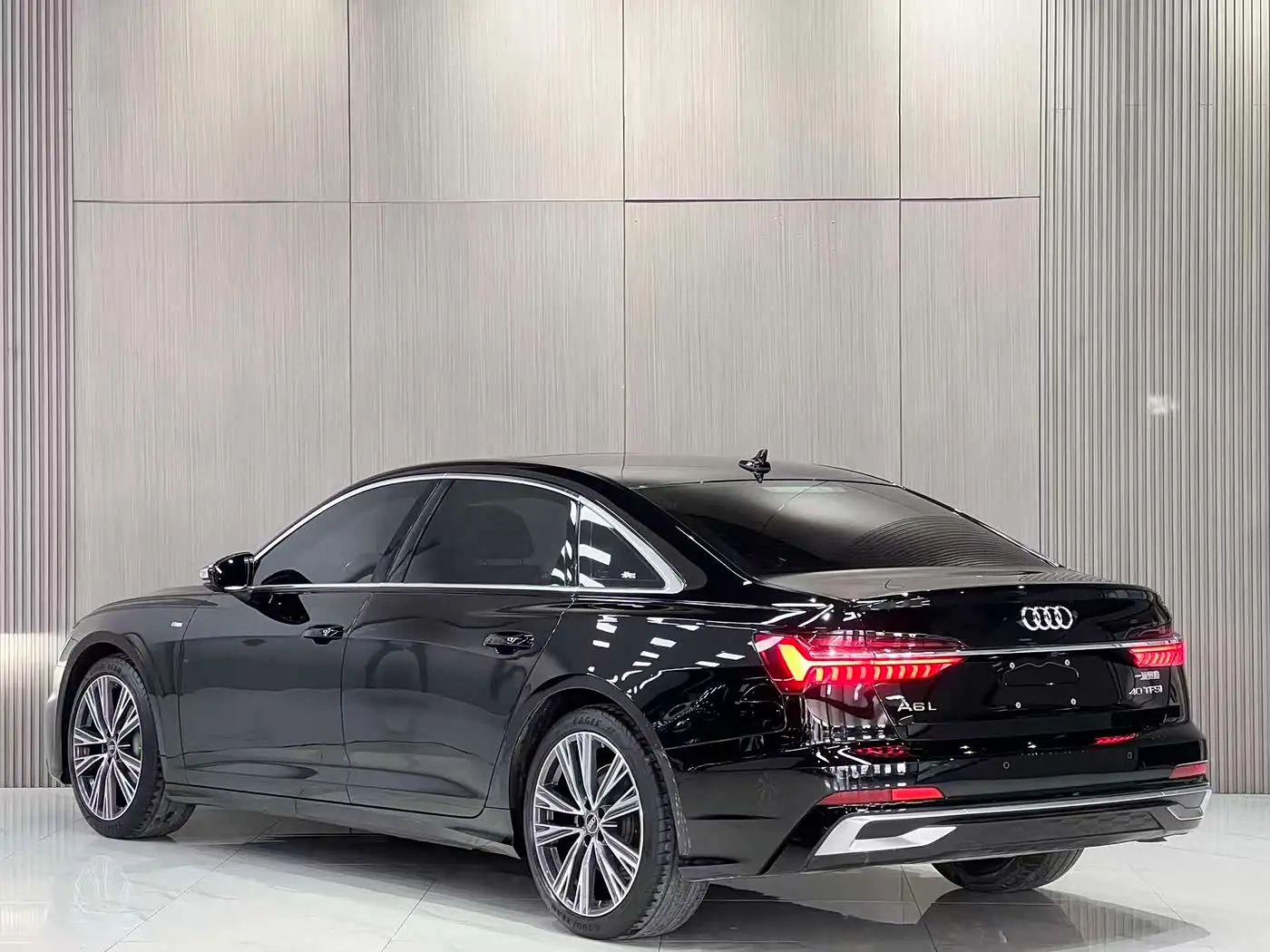 Audi A6L 2024 — Photo 9/11