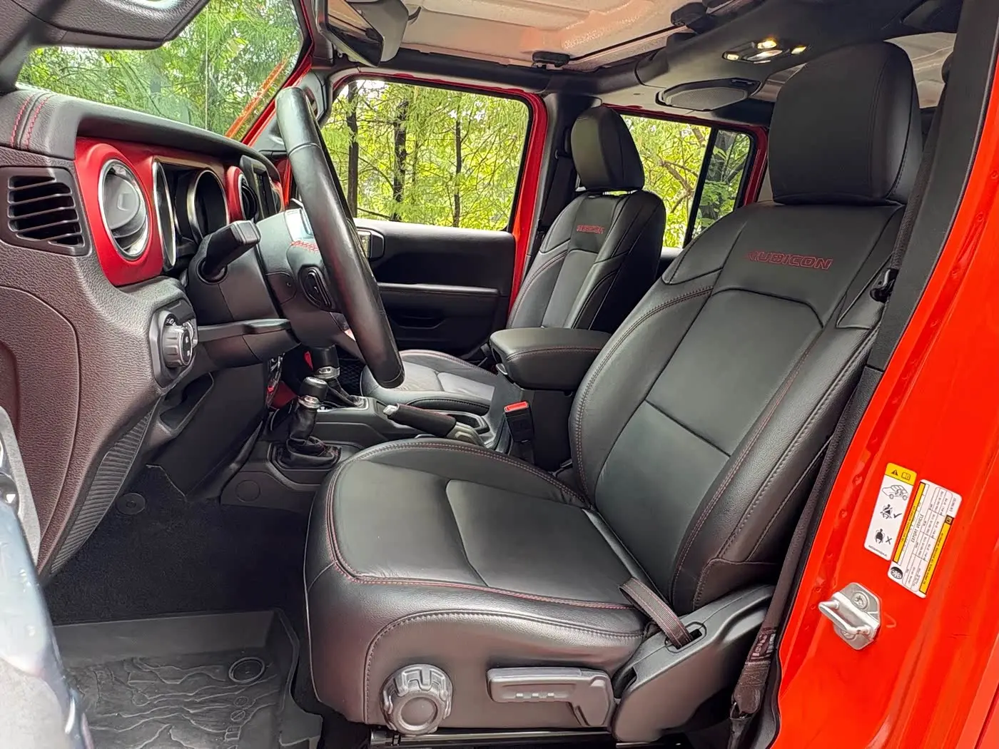 Jeep Wrangler 2020 — Photo 10/20