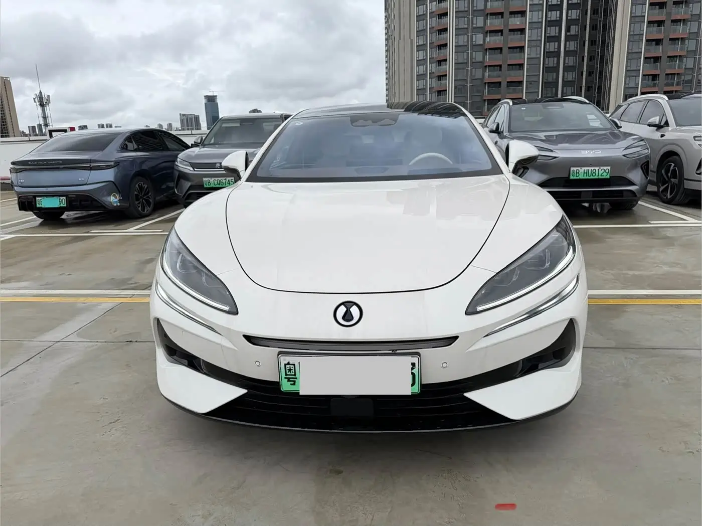 Denza Z9GT 2024 — Photo 1/14