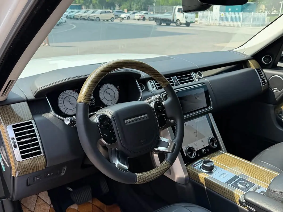 Land Rover Range Rover 2020 — Фото 7/16