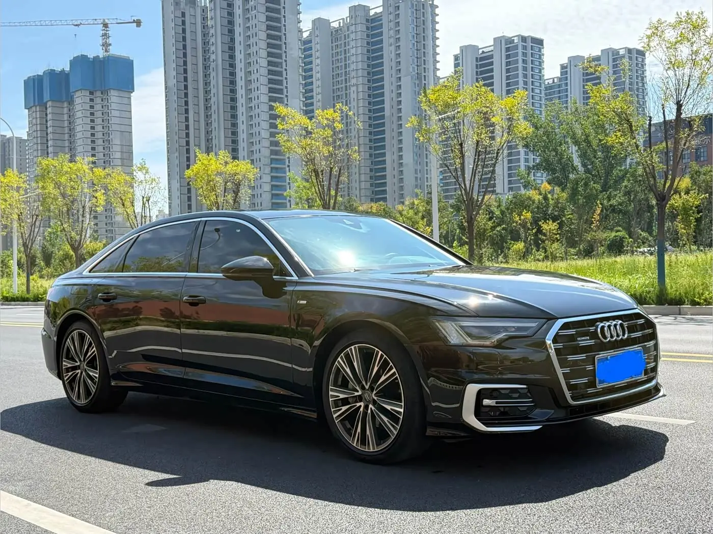 Audi A6L 2023 — Photo 3/9