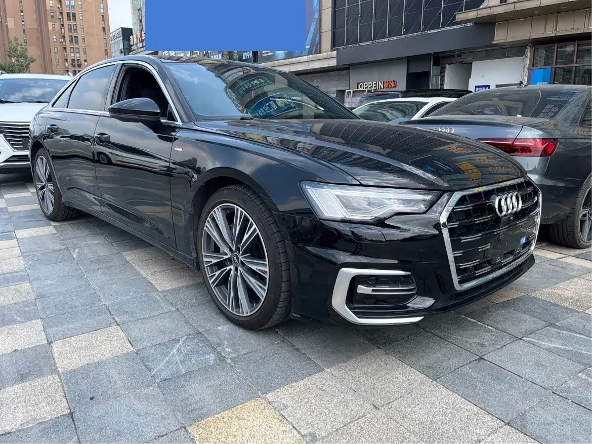 Audi A6L 2025 — Photo 3/12