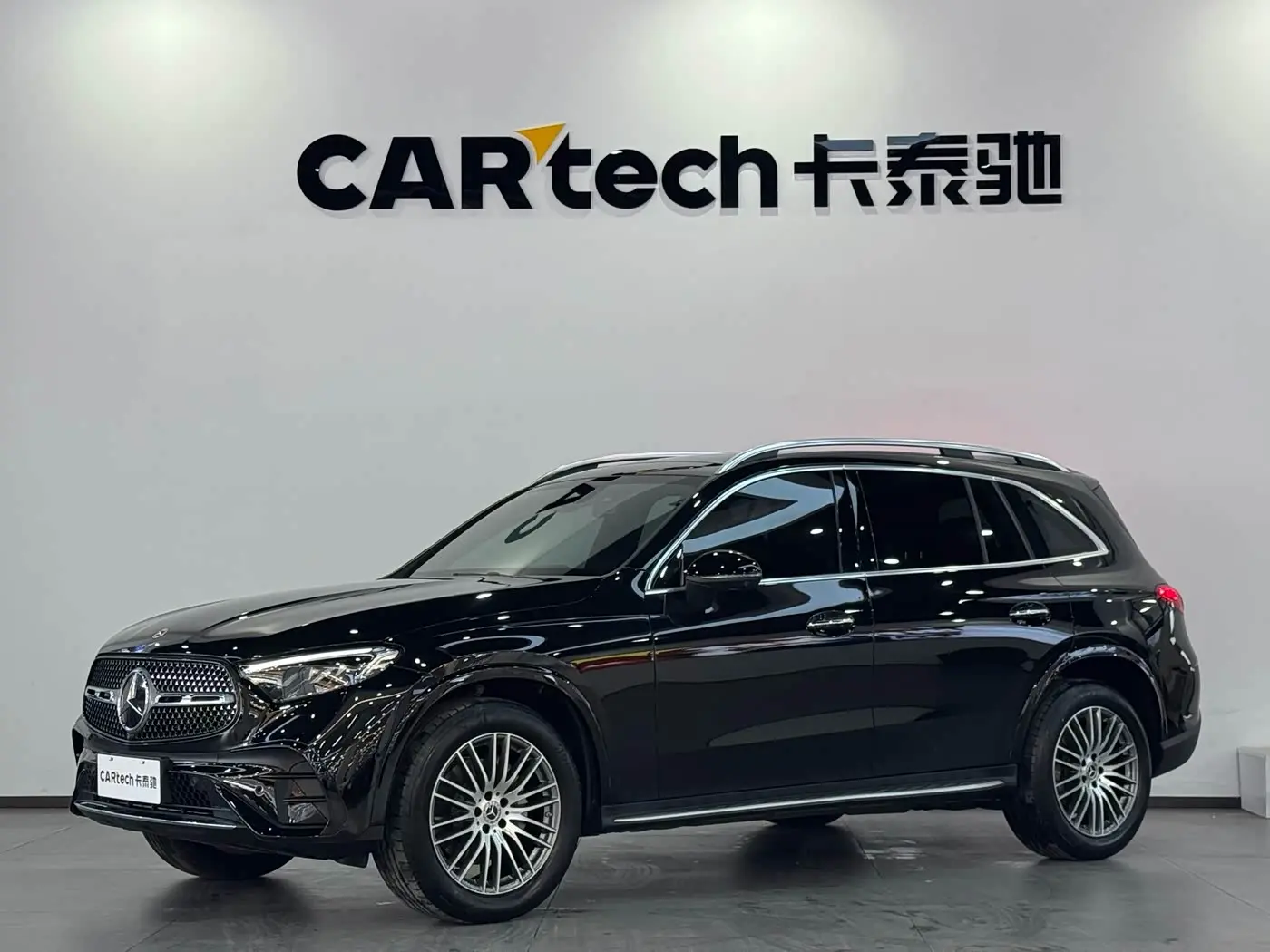 Mercedes-Benz GLC 2024 — Photo 1/20