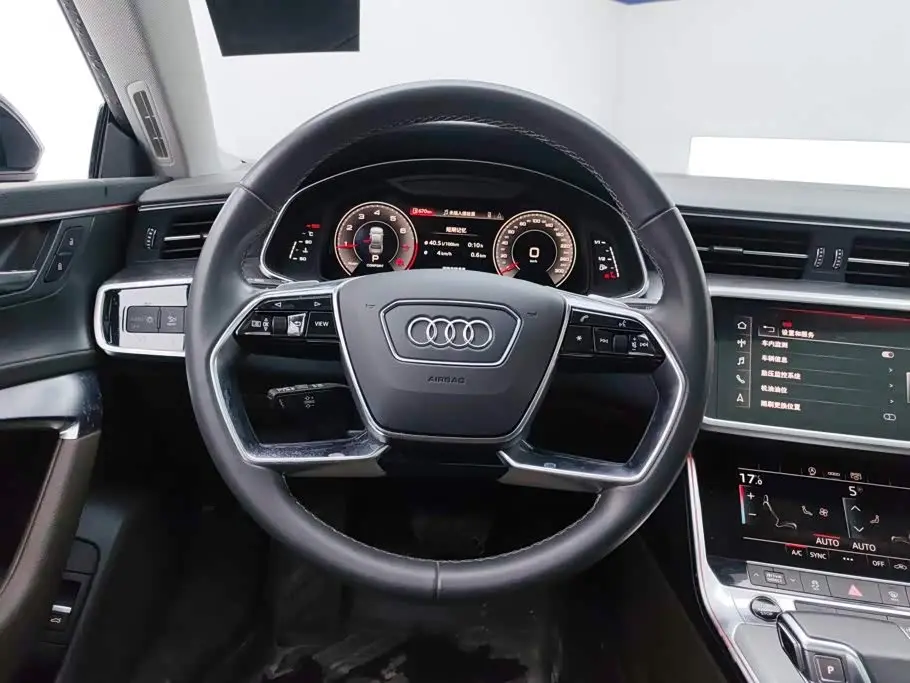 Audi A7L 2024 — Фото 15/16