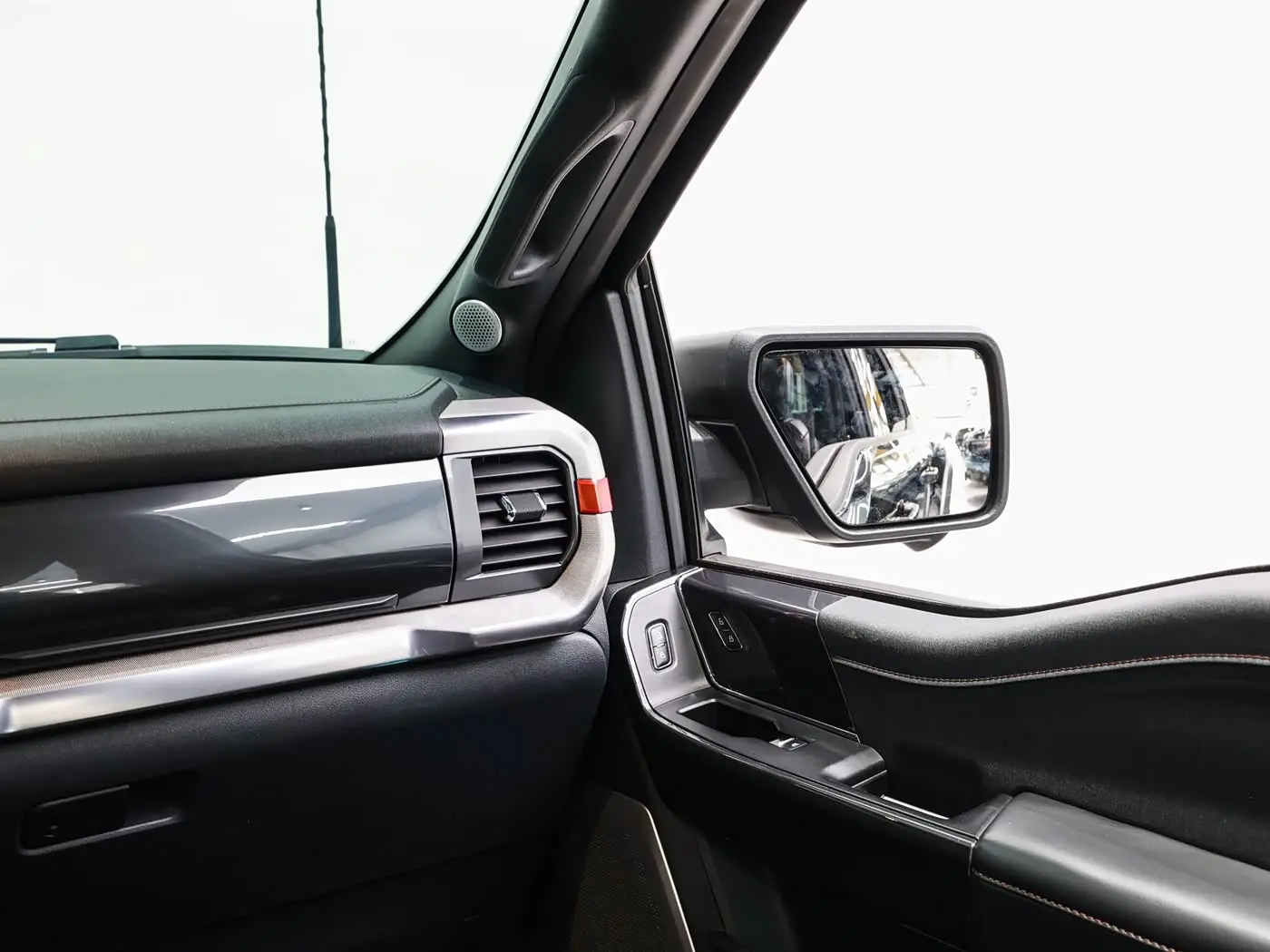 Ford F-150 Raptor 2024 — Photo 20/20