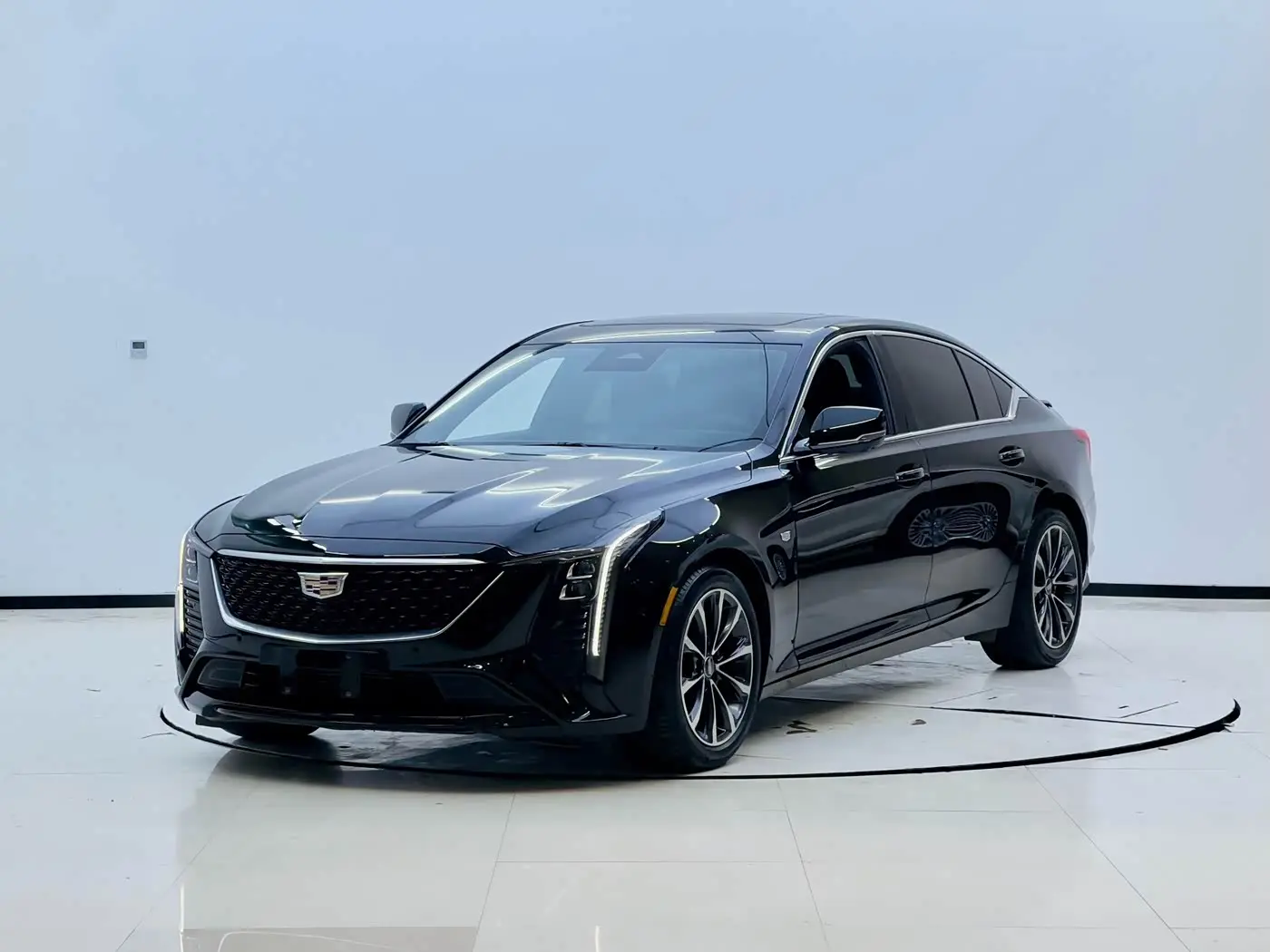 Cadillac CT5 2025 — Photo 1/20