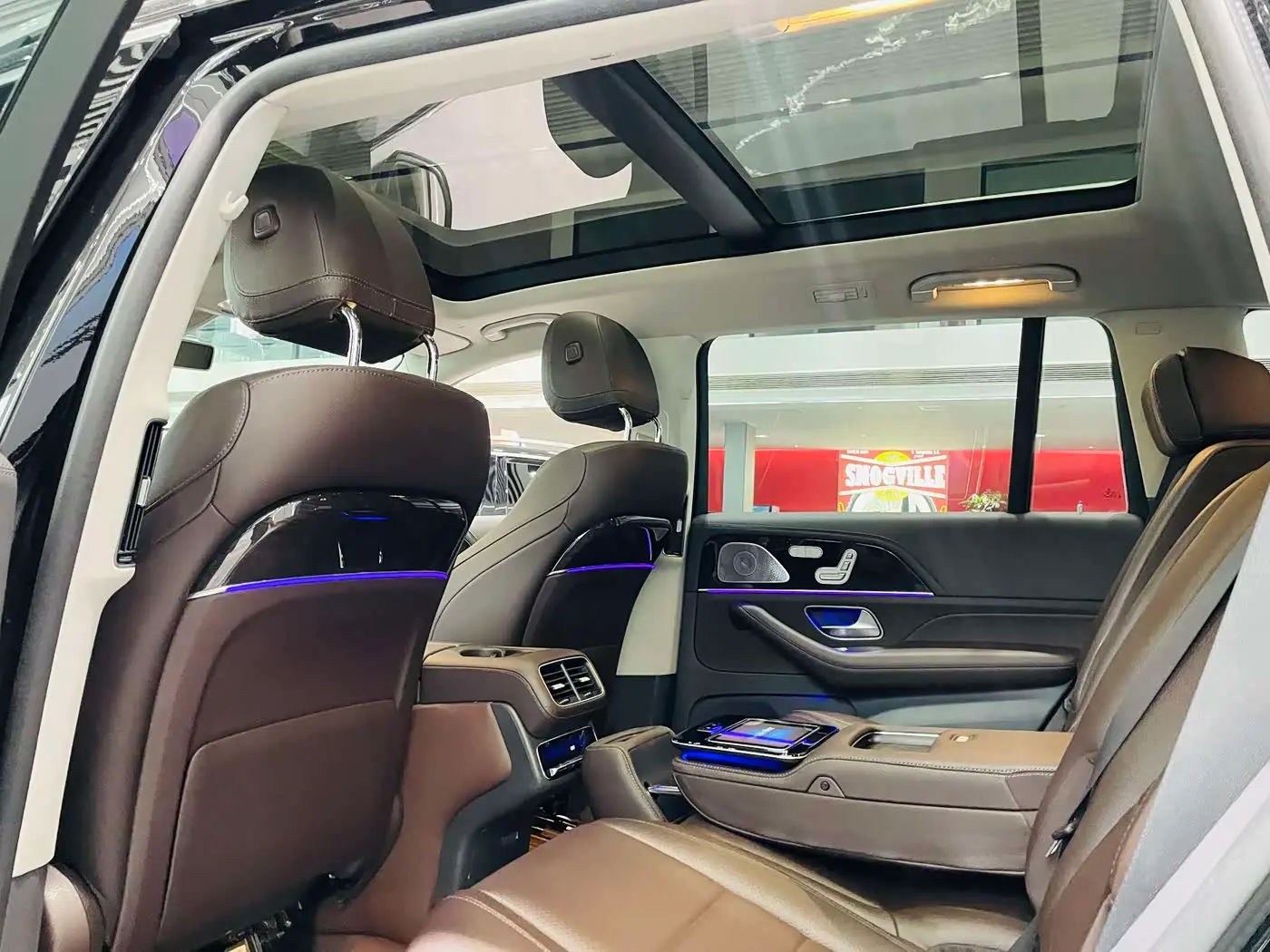 Mercedes-Benz GLS 2020 — Photo 18/20