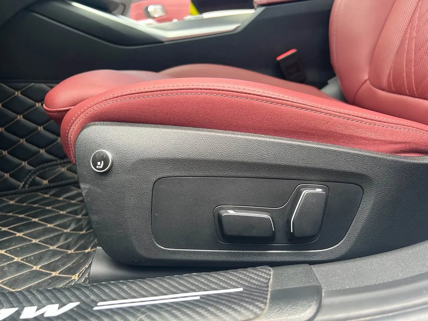BMW 3 Series 2024 — Photo 9/20
