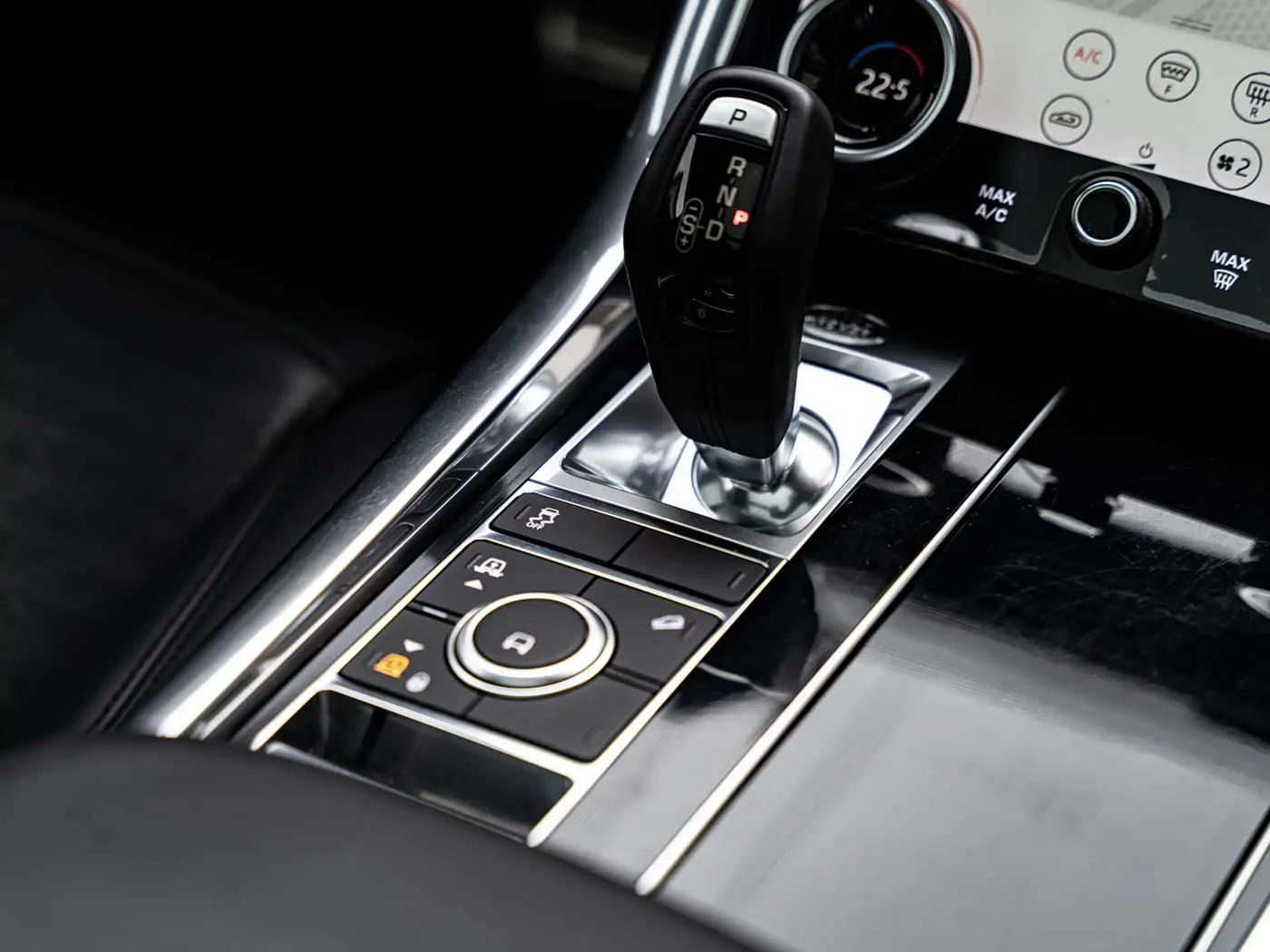 Land Rover Range Rover Sport 2018 — Фото 12/15