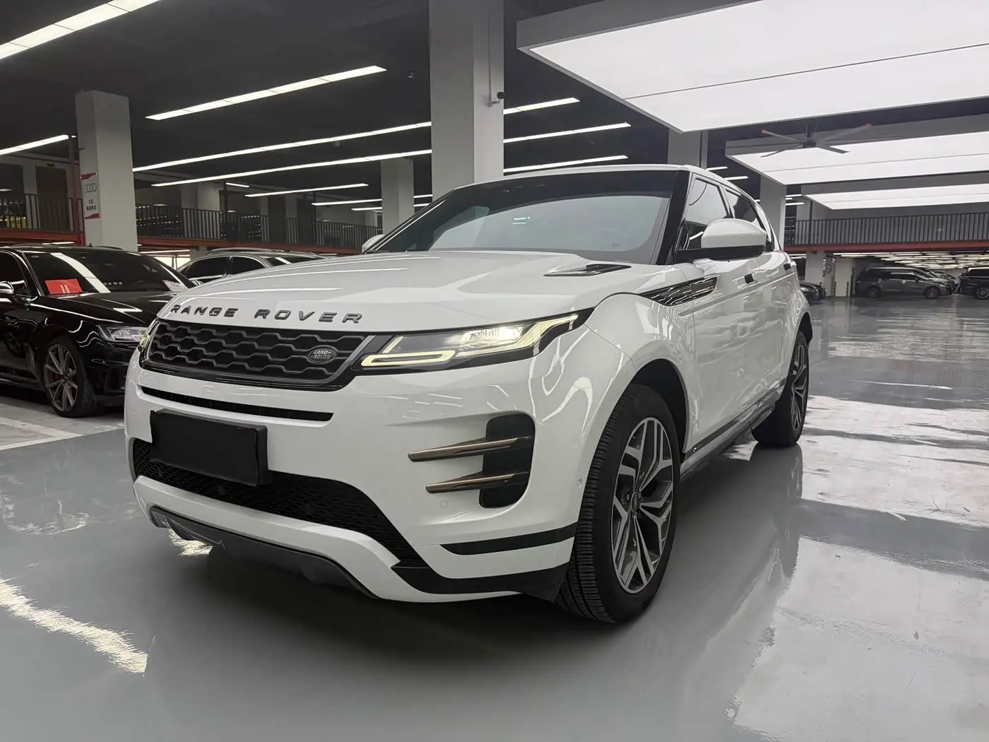 Land Rover Range Rover Evoque 2020 — Фото 1/20