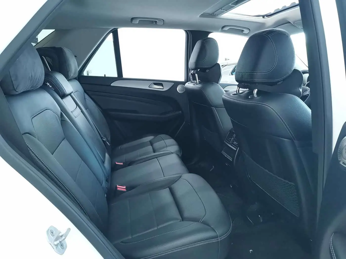 Mercedes-Benz M-Class 2015 — Photo 8/20