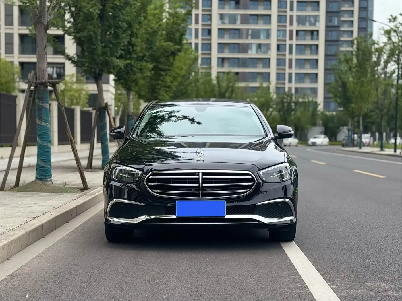 Mercedes-Benz E-Class 2023 — Фото 2/15
