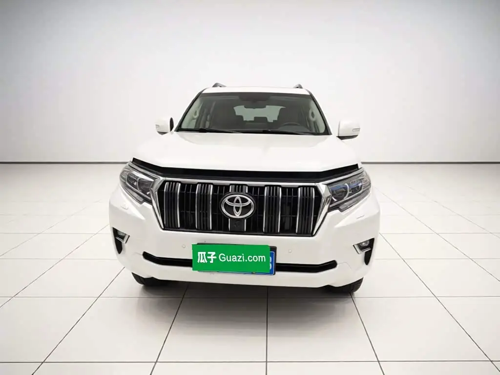 Toyota Prado 2018 — Photo 2/20