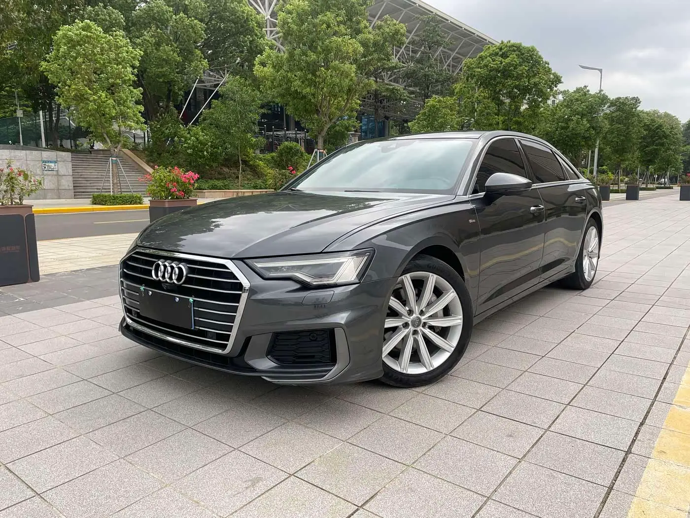 Audi A6L, 2021