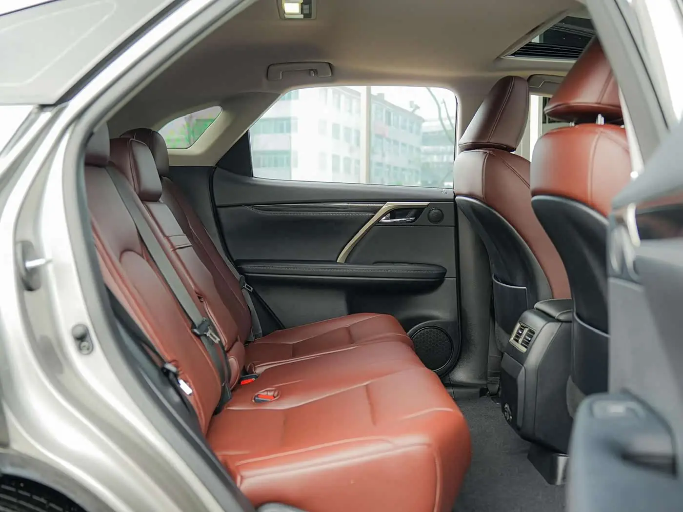 Lexus RX 2021 — Şəkil 14/20