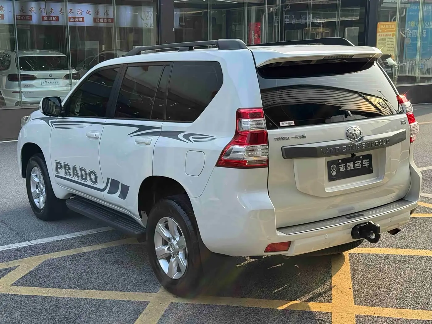 Toyota Prado 2017 — ფოტო 13/15