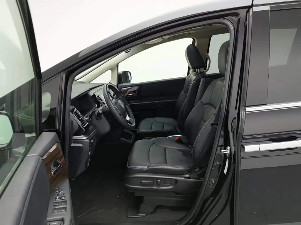 Honda Elysion 2018 — Photo 10/20