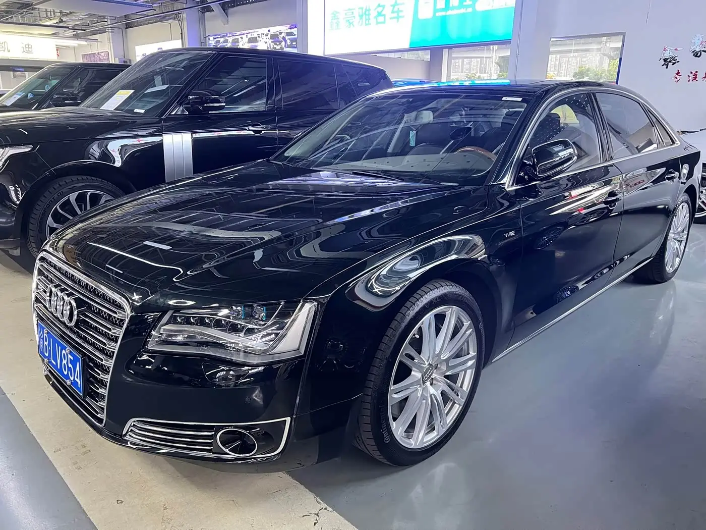 Audi A8, 2013