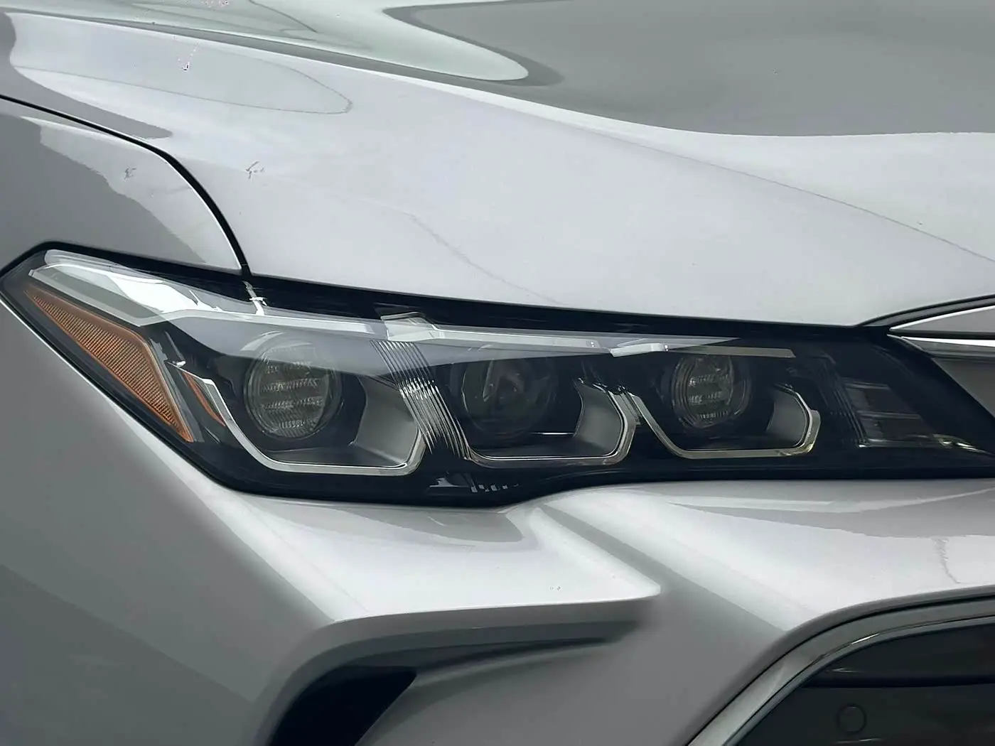 Toyota Avalon 2021 — Photo 17/19