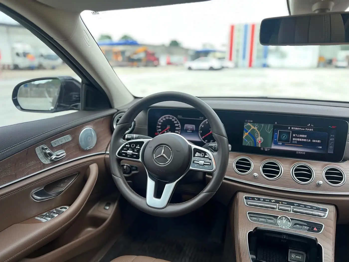 Mercedes-Benz E-Class 2020 — Şəkil 15/17