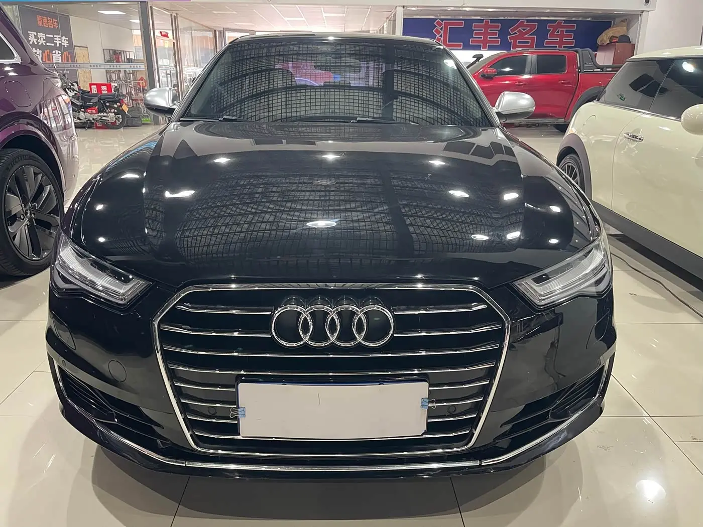 Audi A6L 2017 — Photo 2/13