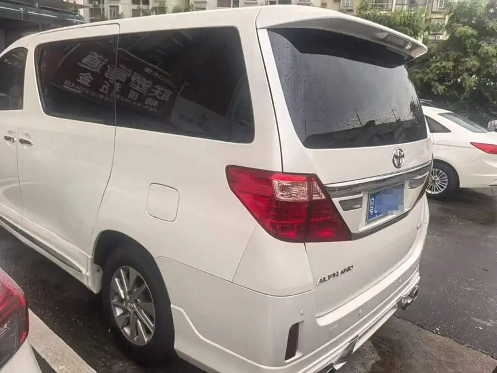 Toyota Alphard 2012 — Фото 8/9