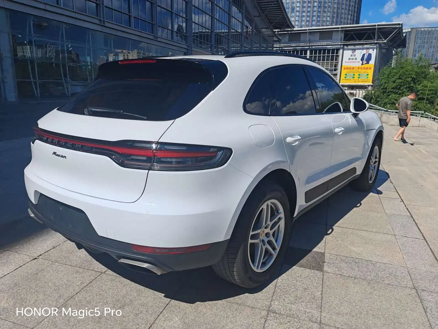 Porsche Macan 2021 — Photo 5/16