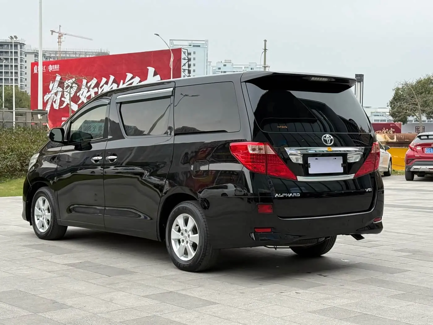 Toyota Alphard 2011 — Фото 6/20