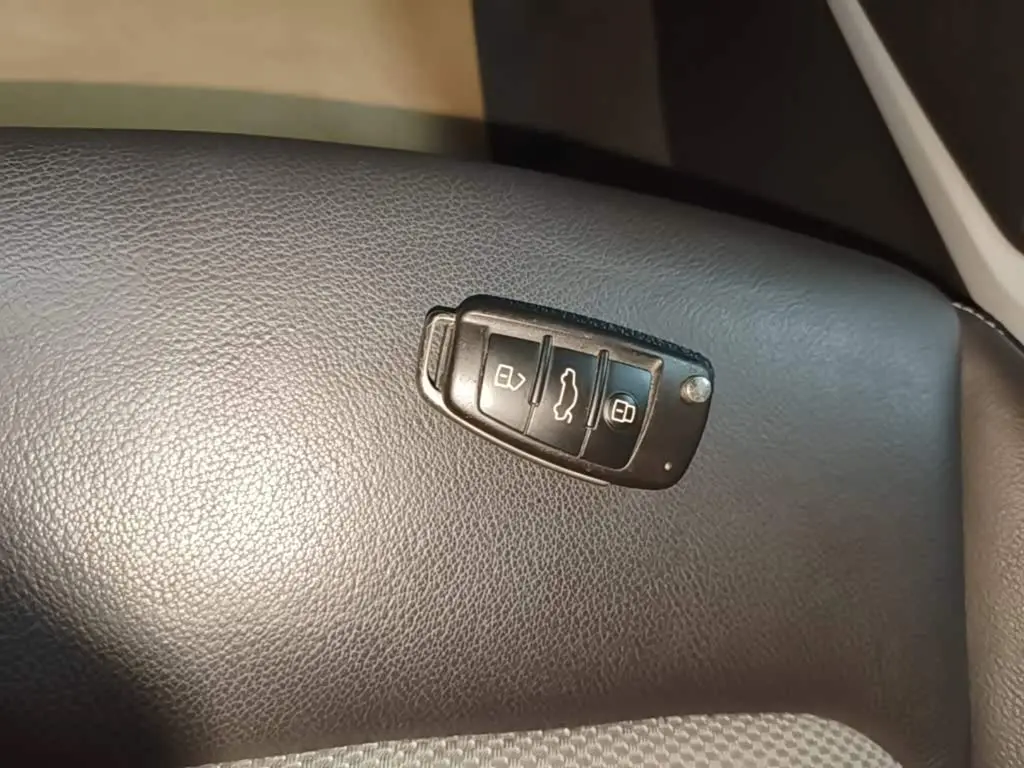 Audi Q2L 2019 — Photo 9/20