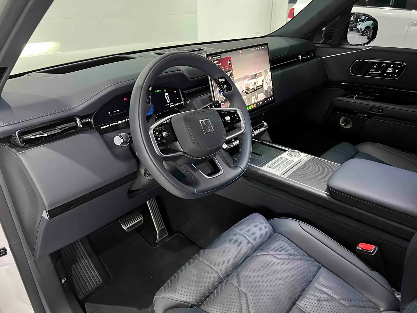 ZEEKR 9X 2026 — Photo 20/20