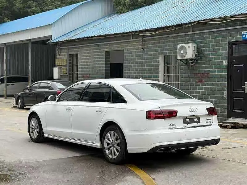 Audi A6L 2016 — Photo 7/9