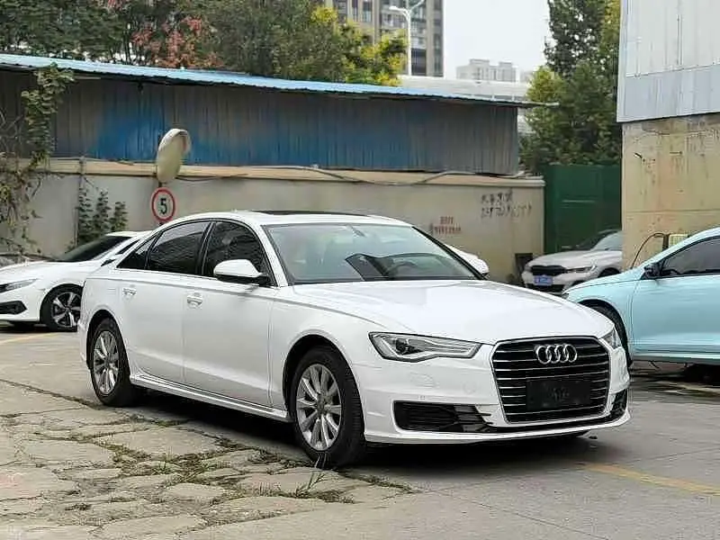 Audi A6L 2016 — Photo 3/9