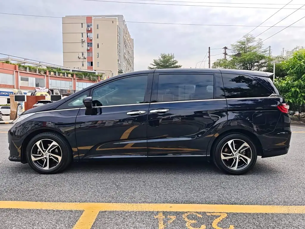 Honda Odyssey 2017 — Photo 8/20