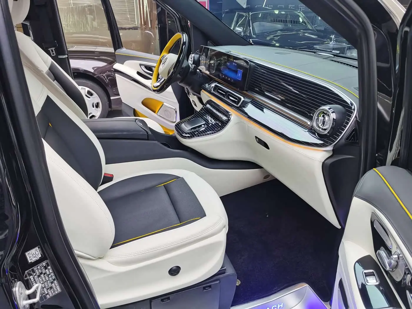 Mercedes-Benz Vito 2024 — Photo 8/15