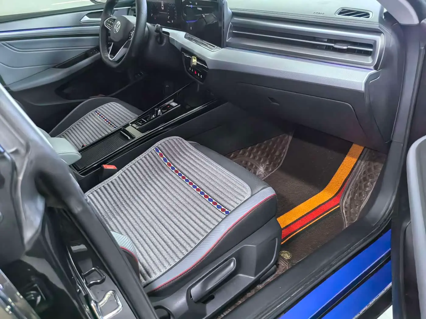 Volkswagen Lamando 2022 — Photo 12/12