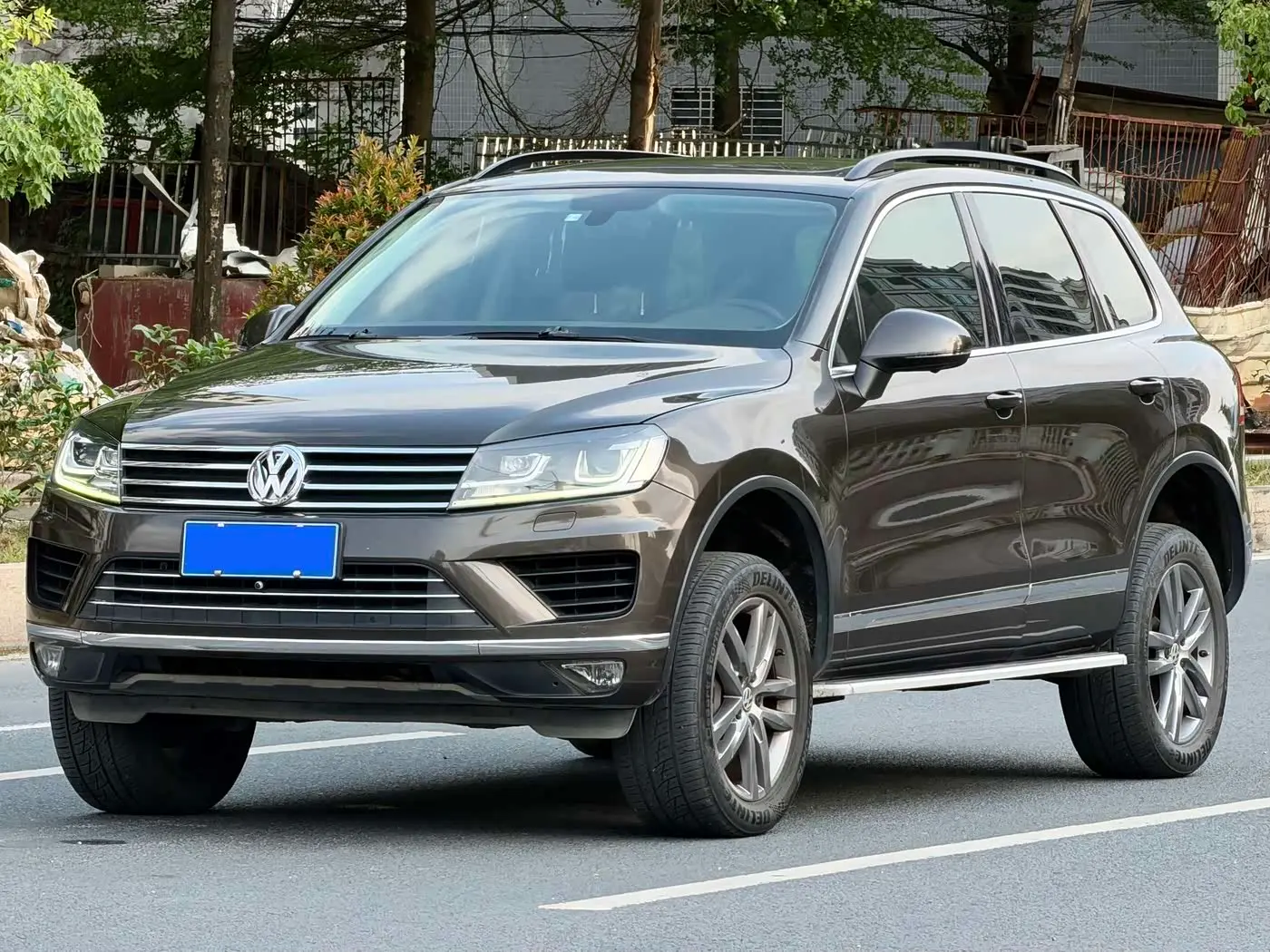 Volkswagen Touareg 2018 — Photo 1/9