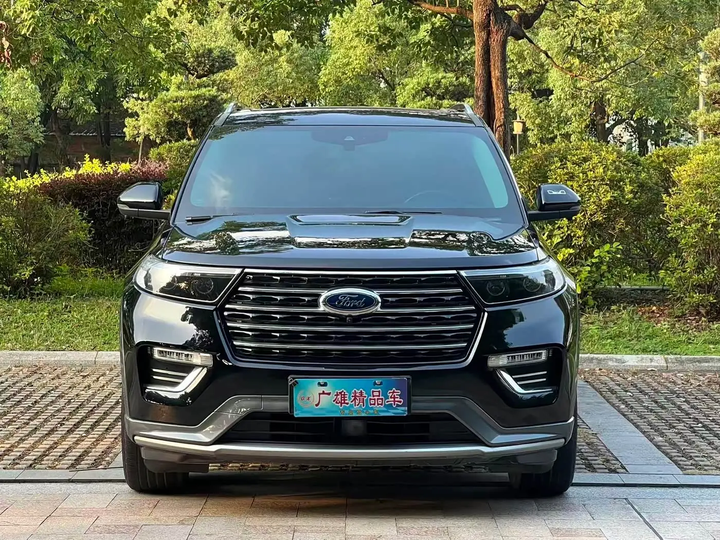 Ford Explorer 2021 — Фото 5/19