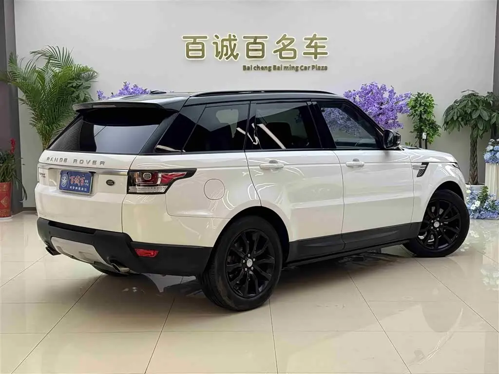 Land Rover Range Rover Sport 2015 — Фото 6/19