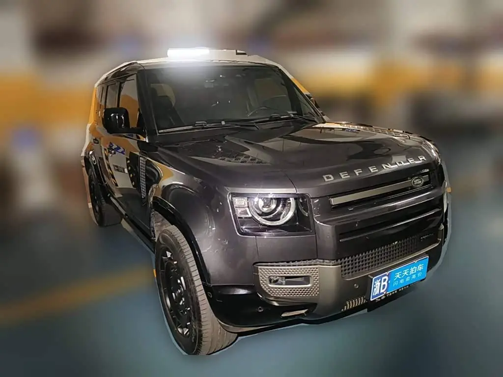 Land Rover Defender 2023 — Photo 3/15