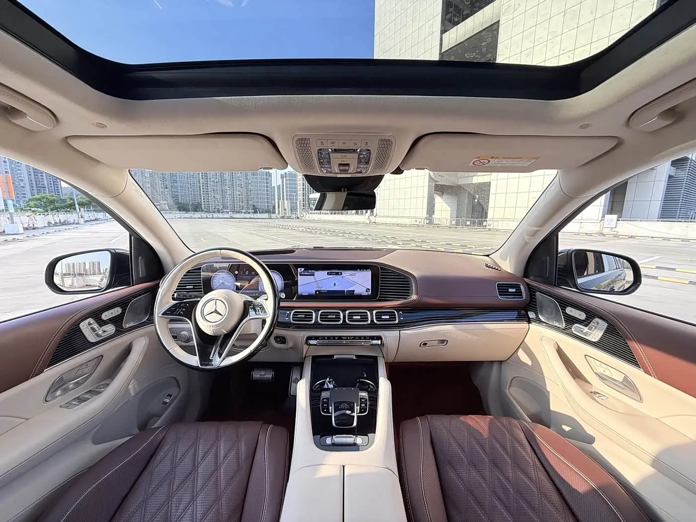 Mercedes-Benz Maybach GLS 2024 — Фото 8/18