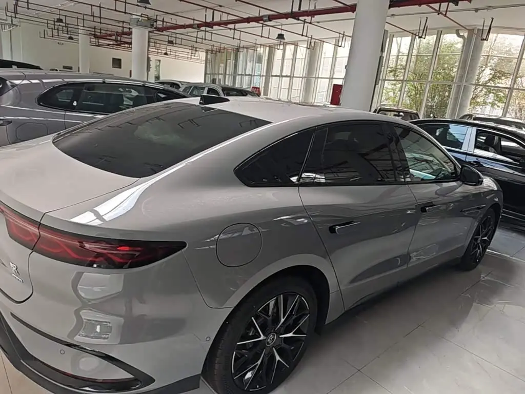 BYD Han 2026 — Photo 7/20