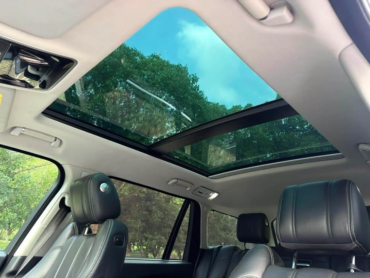 Land Rover Range Rover 2015 — Photo 10/16