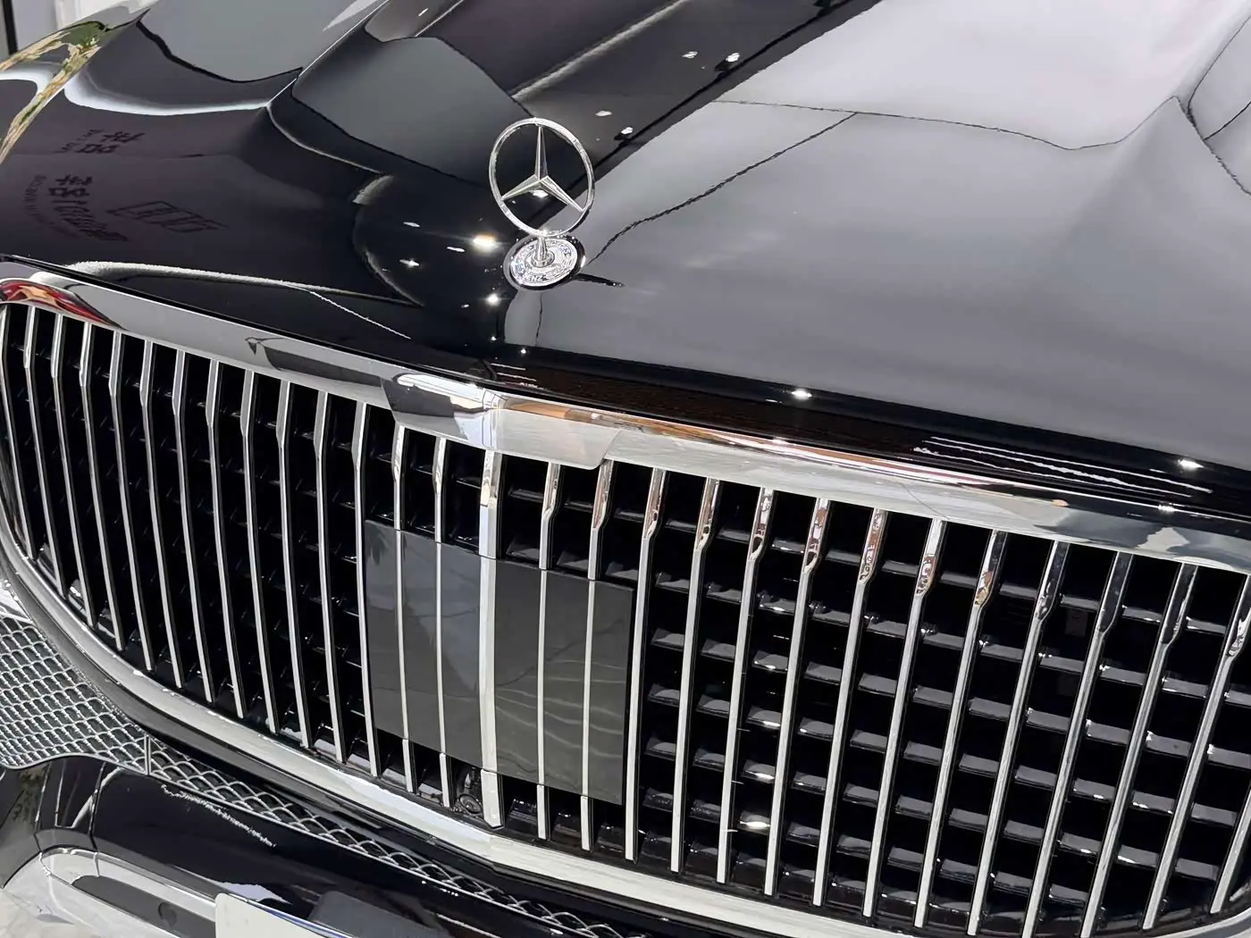 Mercedes-Benz GLS 2023 — Photo 4/20