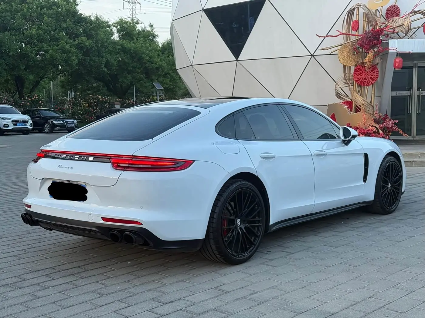 Porsche Panamera 2019 — Фото 4/19