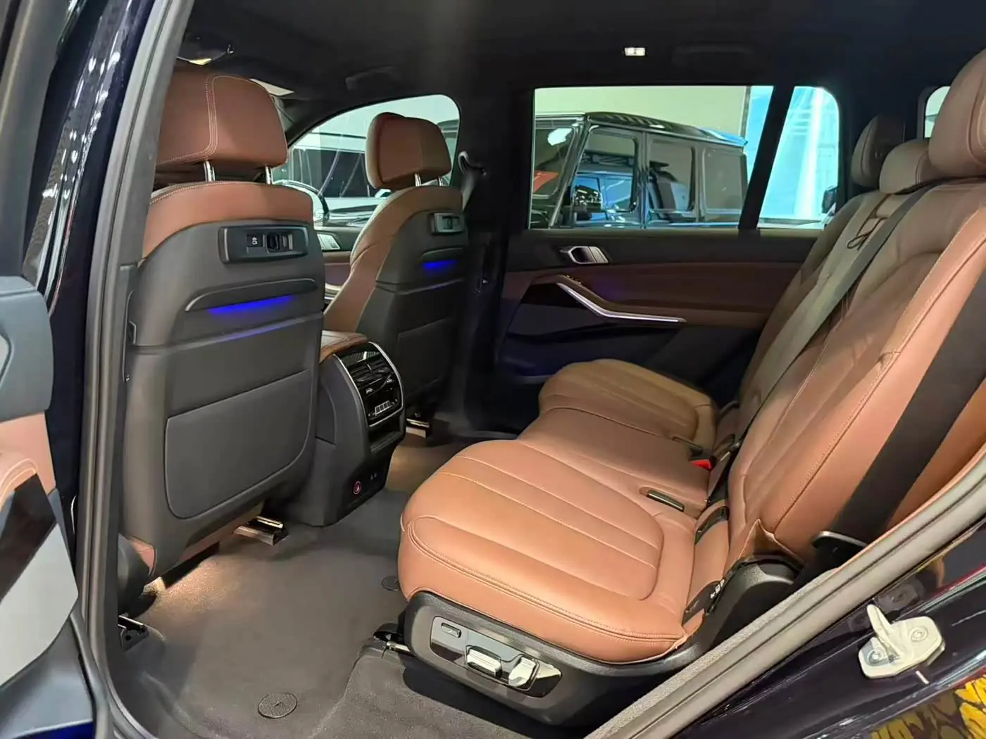 BMW X7 2019 — Фото 13/15